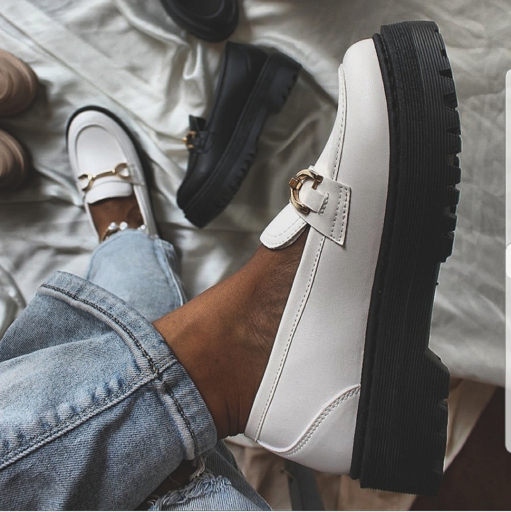 The Maxine// Chain detail White Platform Loafer